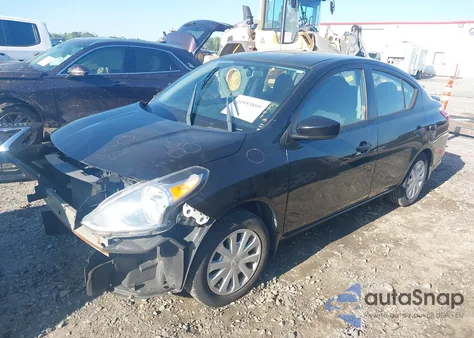 2017 Nissan Versa 1.6 S+ z USA, uszkodzony, nr VIN 3N1CN7AP1HL823668